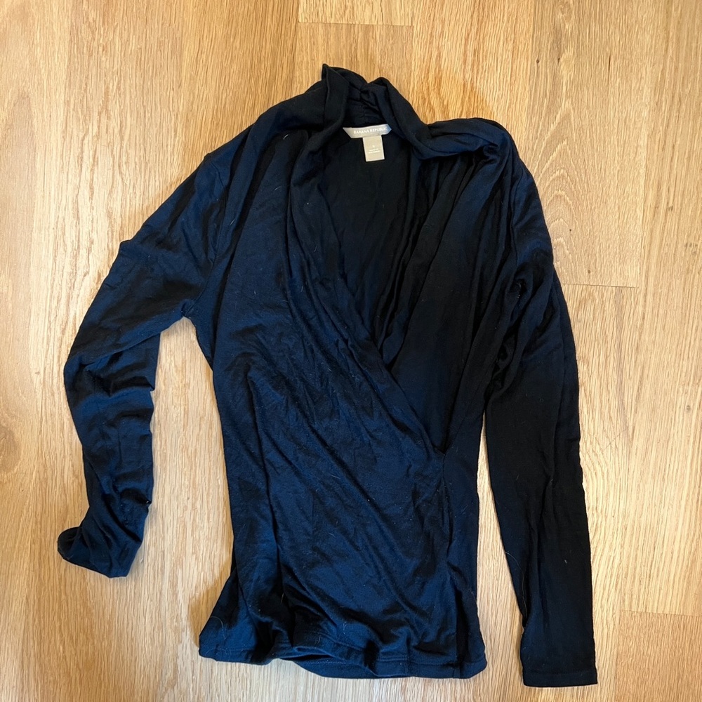 Small Banana Republic V-Neck top